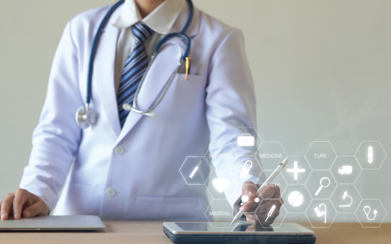 Healthcare-Medical-applications-Apps-benefits-disadvantages-types-future-outlook-growth-key-companies